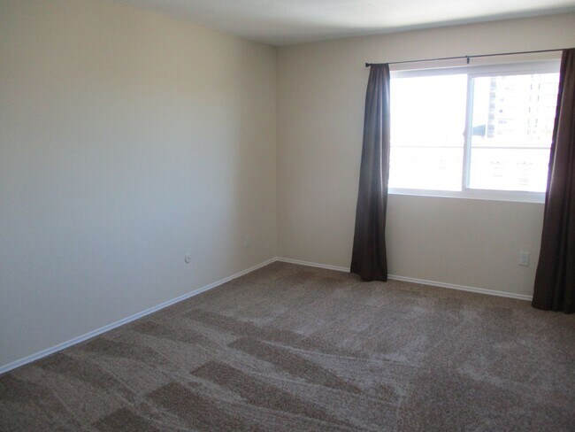 Foto del edificio - Desirable Park Blvd 1 Bdr 1 Ba 3rd Floor Condo in Hillcrest