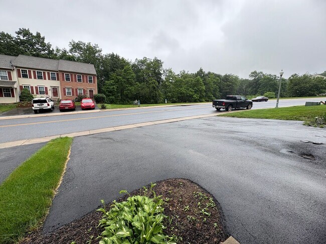 Foto del edificio - 3 Bedroom 1.5 Bathroom in Elizabethtown!