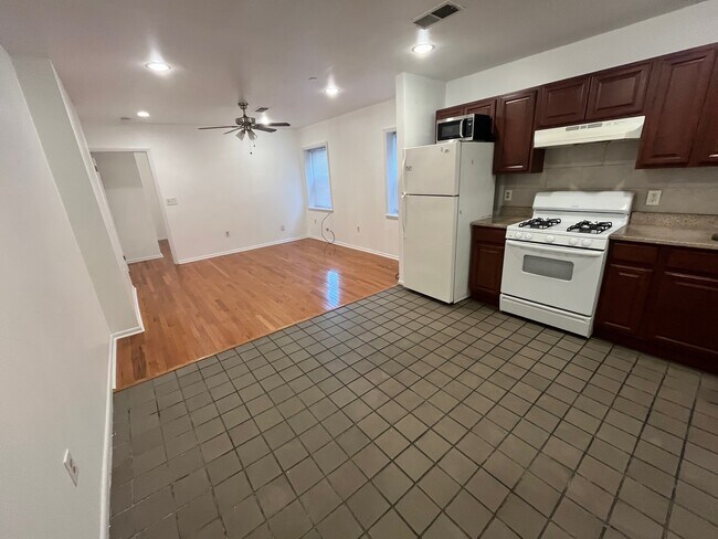 Foto del edificio - 1513 Fairmount ave