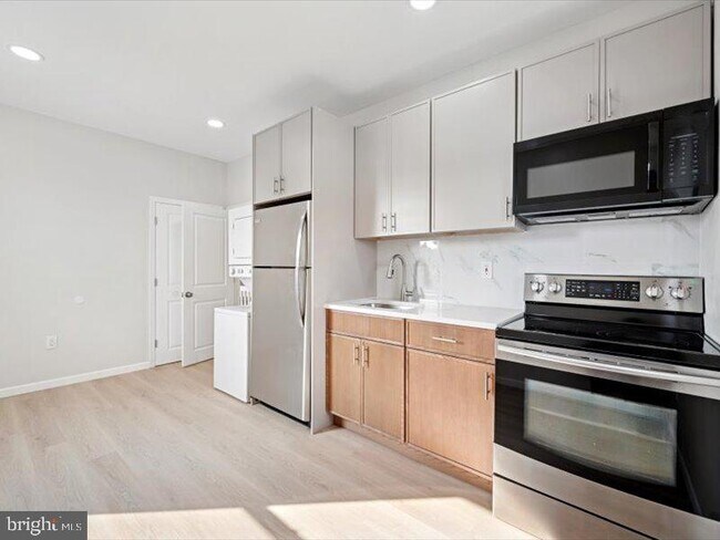 Foto del edificio - 931 E Woodlawn St