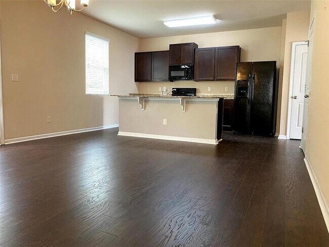 Foto del edificio - 3110 Boxwood Crossing