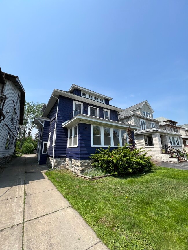 Building Photo - 182 Colvin Ave