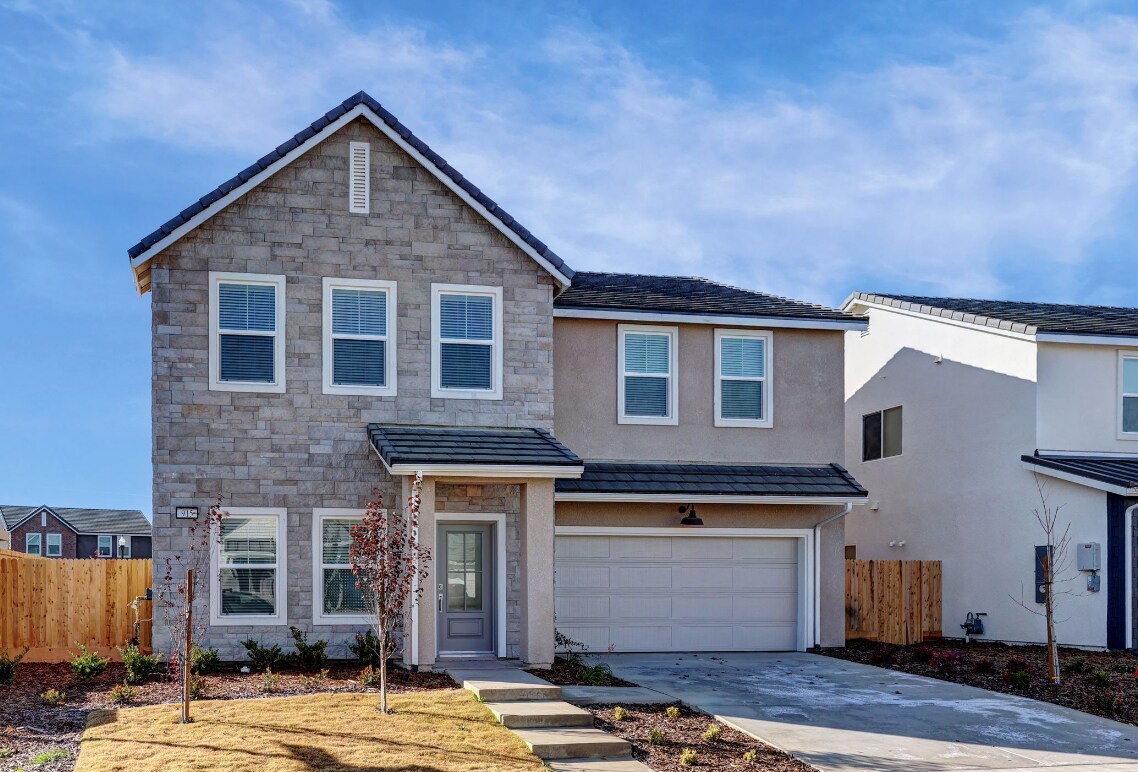 915 Blue Oak Ln W, Madera, CA 93636 House for Rent in Madera, CA