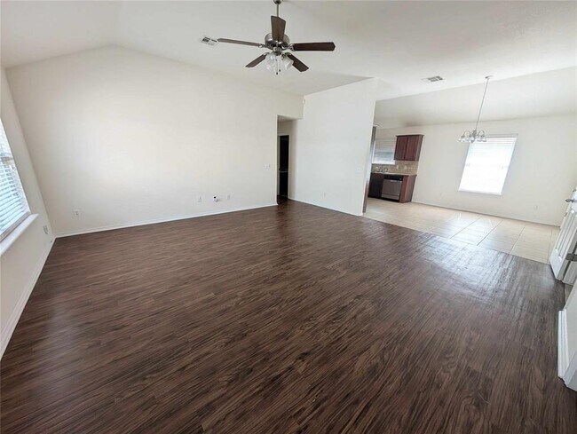 Foto del edificio - 2244 NW 199th St
