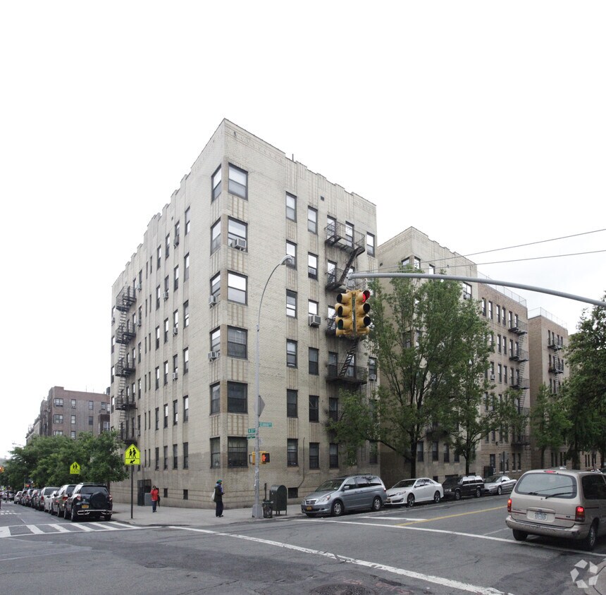 Exterior - 145 Seaman Ave