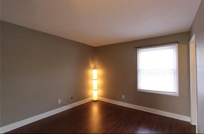 Building Photo - 13727 Juniper Blossom Dr