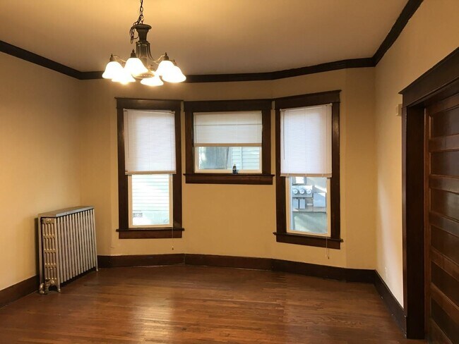 Foto del edificio - 125 N Evergreen St