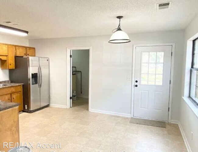 Foto del edificio - 3 br, 2 bath House - 806 W. Oxford Lane