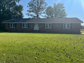 Building Photo - 1537 Huggins Shortcut Rd