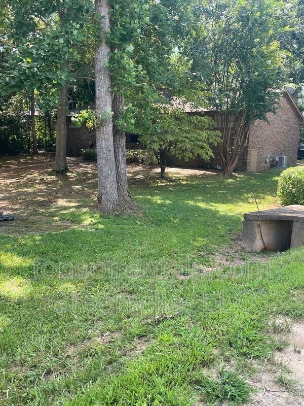 100 Pinebrook Rd