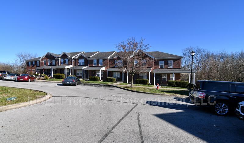 Primary Photo - 752 Marian Village Dr