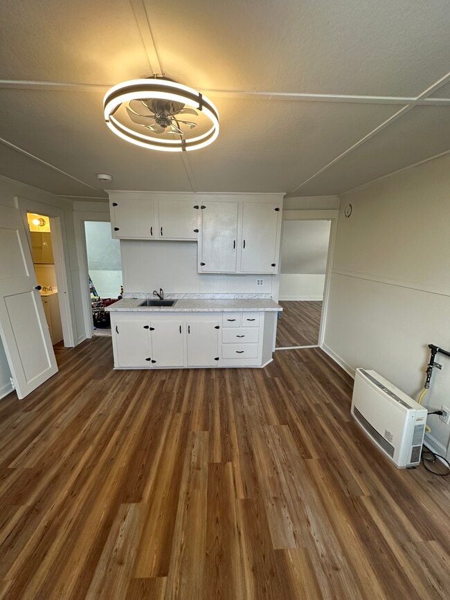 Foto del edificio - 446 Coe St