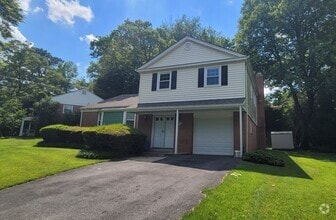 Building Photo - 12812 Bluet Ln