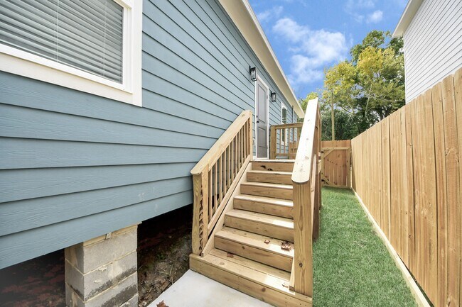 Foto del edificio - 1314 W Willis St