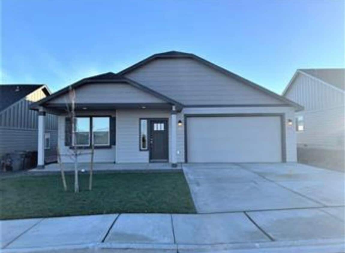 Foto principal - Newer Home in Kennewick, Great Location!