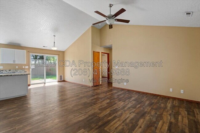 Building Photo - 8920 Torrey Ln