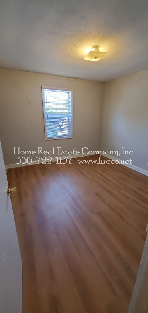 Building Photo - 1338 Gray Ave NE