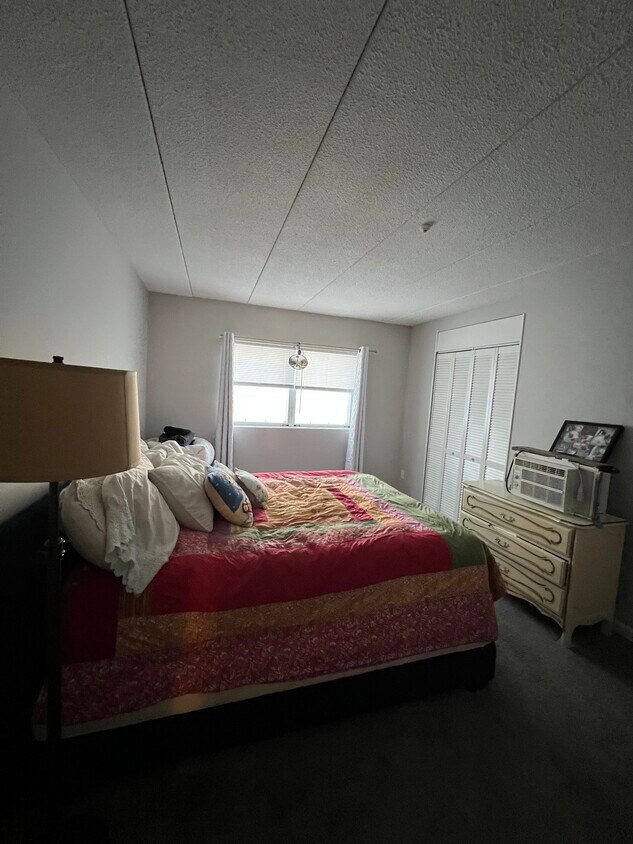 Foto del edificio - 36 Greentree Ln