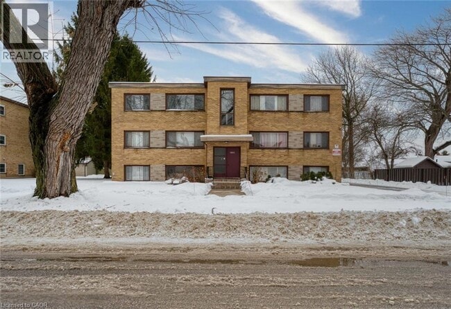 Building Photo - 1801 Park Ave