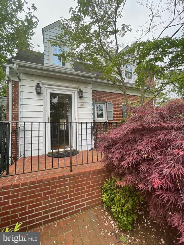 908 William St, Fredericksburg, VA 22401 House for Rent in