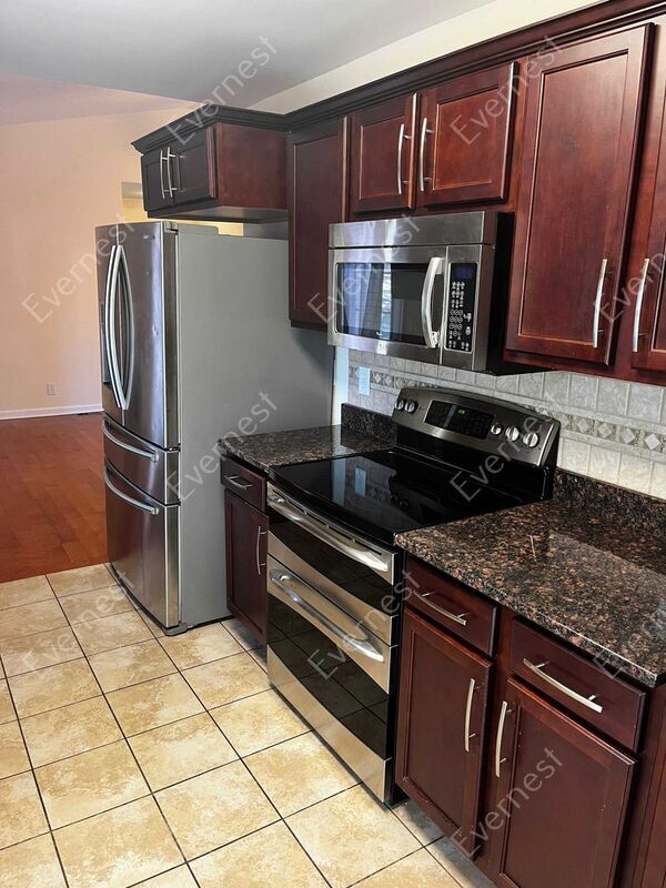 Building Photo - 3077 Reelfoot Dr