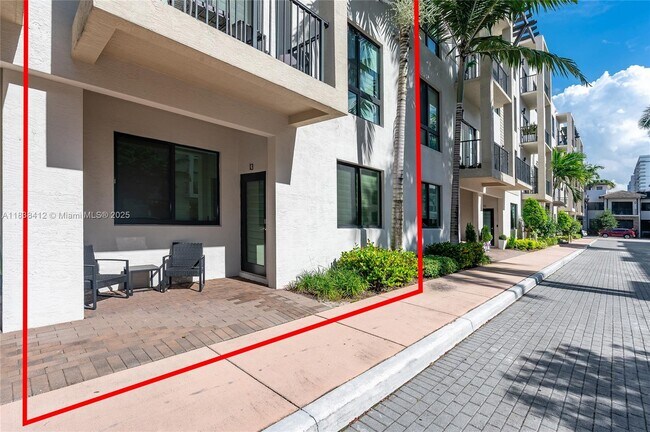 Building Photo - 4740 NW 84th Ct