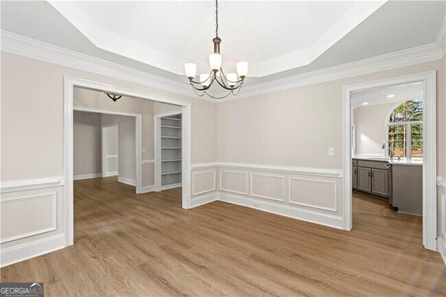 Building Photo - 535 Aston Hall Way