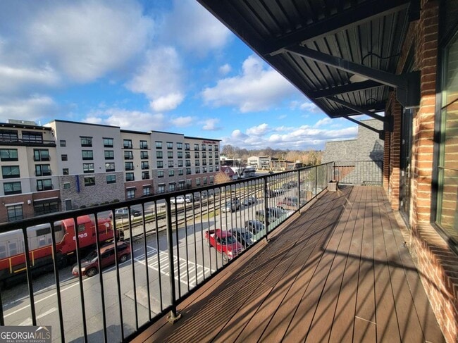 Foto del edificio - 550 E Main St