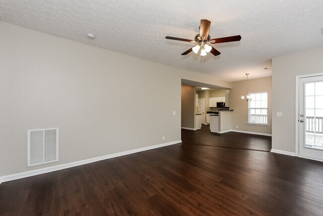 Building Photo - 7245 Legacy Dr