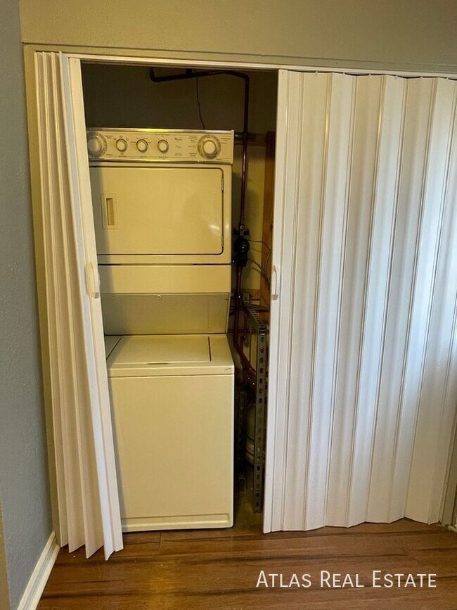 Building Photo - 5301 S Delaware St