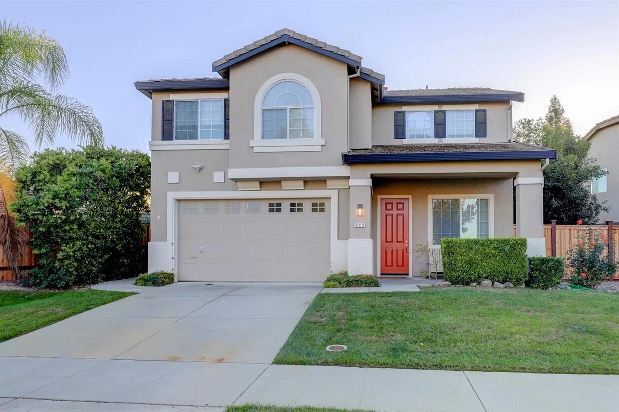 Primary Photo - 609 Granada Pass Dr