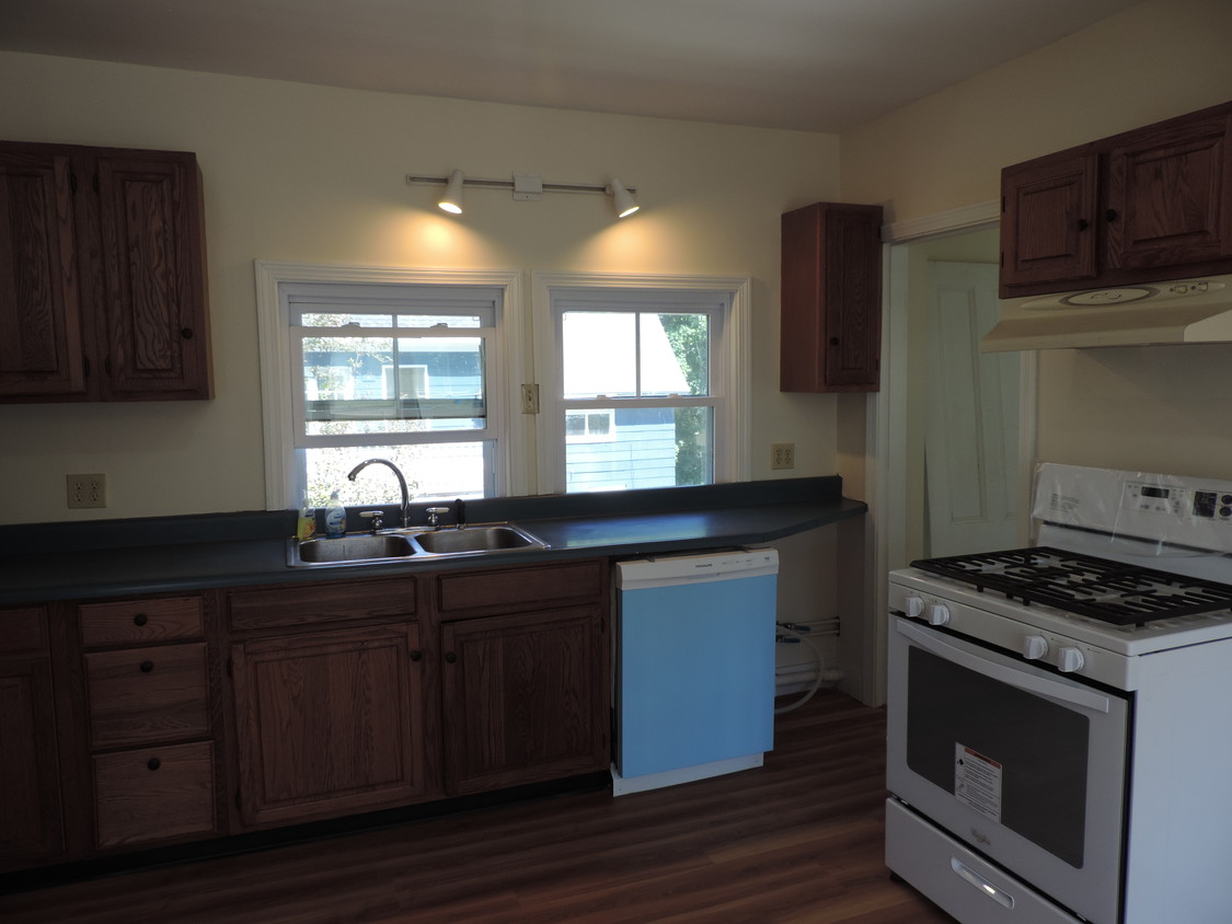 40 Chapel St, South Portland, ME 04106 - Apartments in South Portland ...