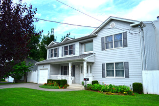 Building Photo - 338 38th St