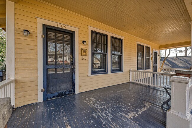 Foto del edificio - 1506 Nassau Blvd