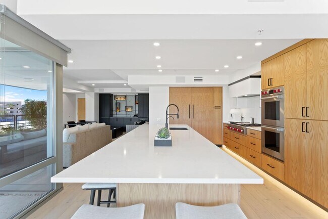 Foto del edificio - 7147 E Rancho Vista Dr
