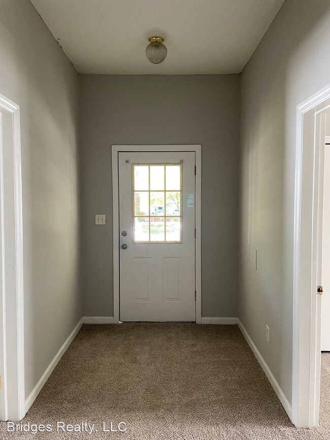 Building Photo - 3 br, 1 bath House - 2016 Clark St