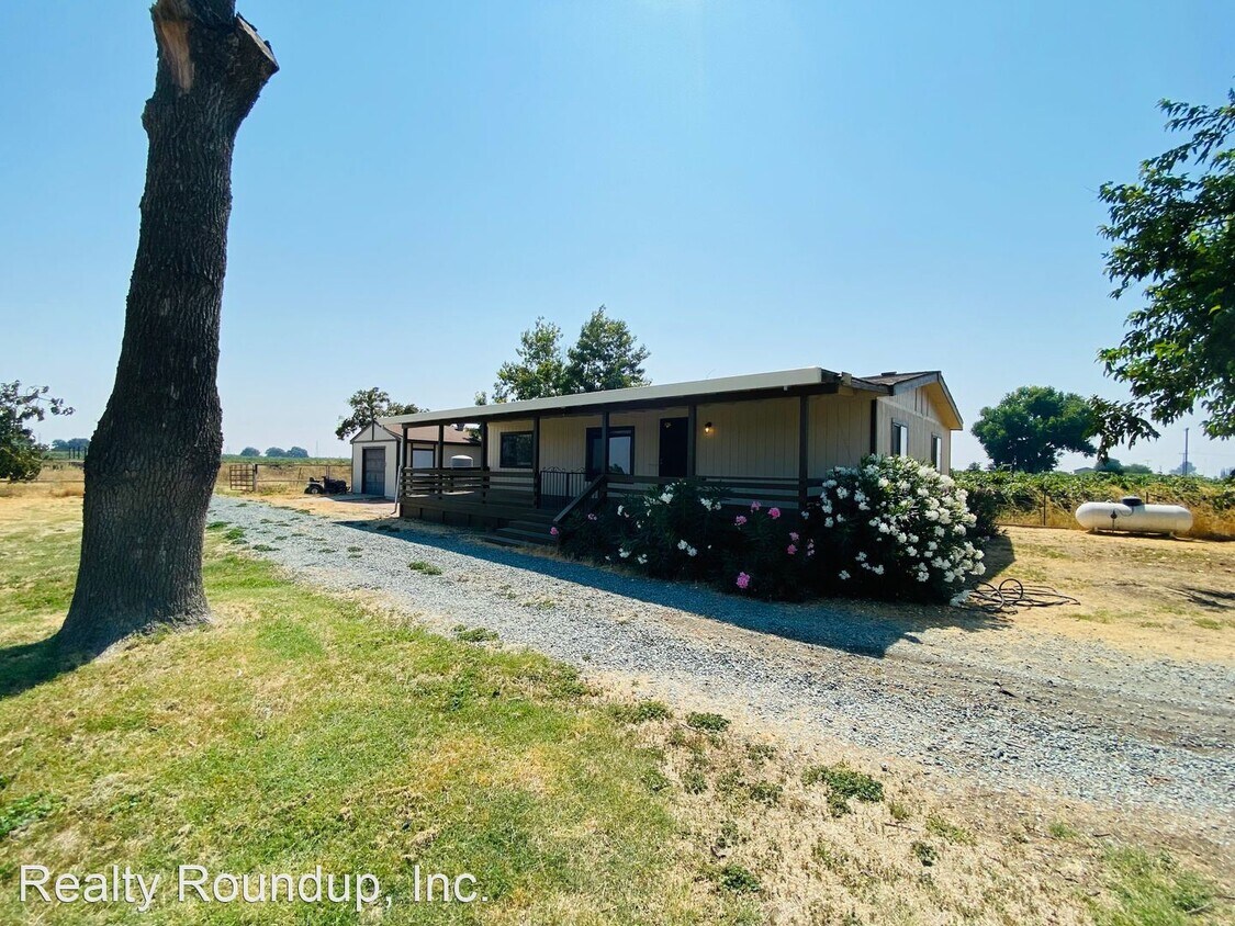 Primary Photo - 3 br, 2 bath House - 21616 N Thornton Rd