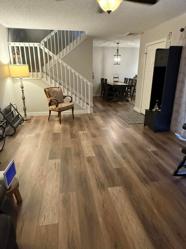 Building Photo - 239 Charter Way