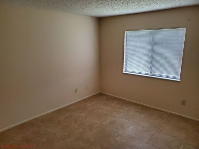 Foto del edificio - Two-Bedroom East of US Hwy 1