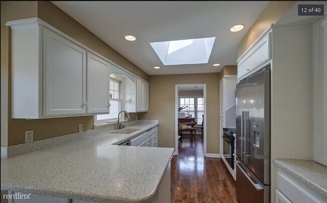 Foto del edificio - 3 br, 3 bath House - 216 N 117th St