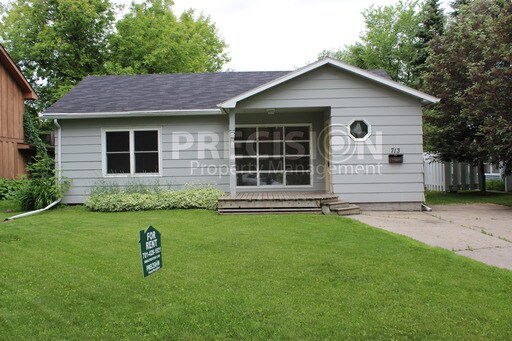 Primary Photo - 713 N 25th St