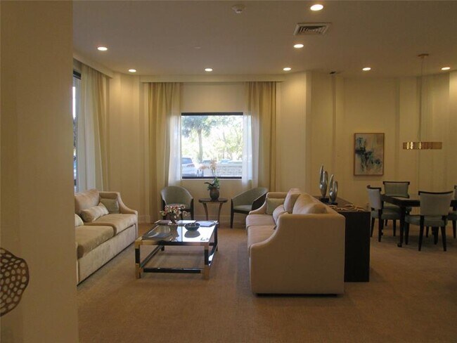 Building Photo - 2000 S Ocean Blvd