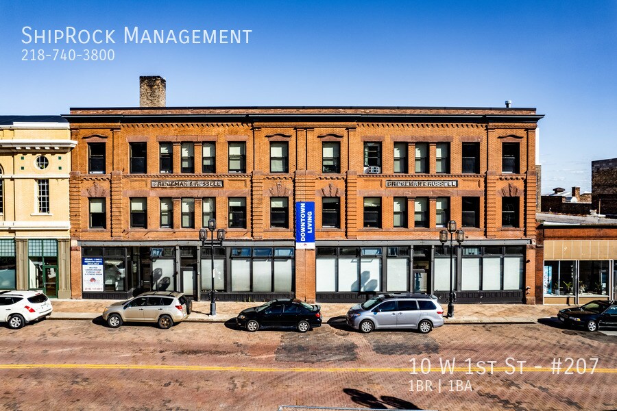 Primary Photo - Bridgeman Russell Apartments #207