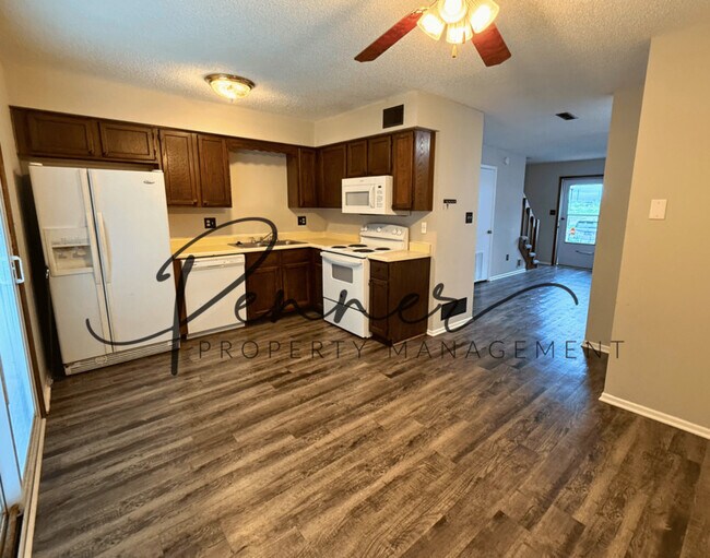 Foto del edificio - 717 SW Liggett Rd