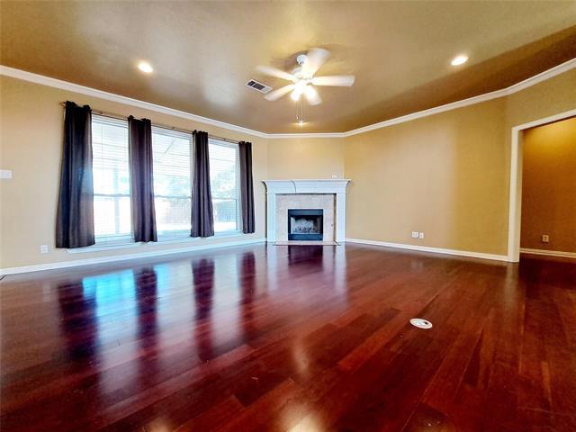 Foto del edificio - 9113 Trail Wood Dr