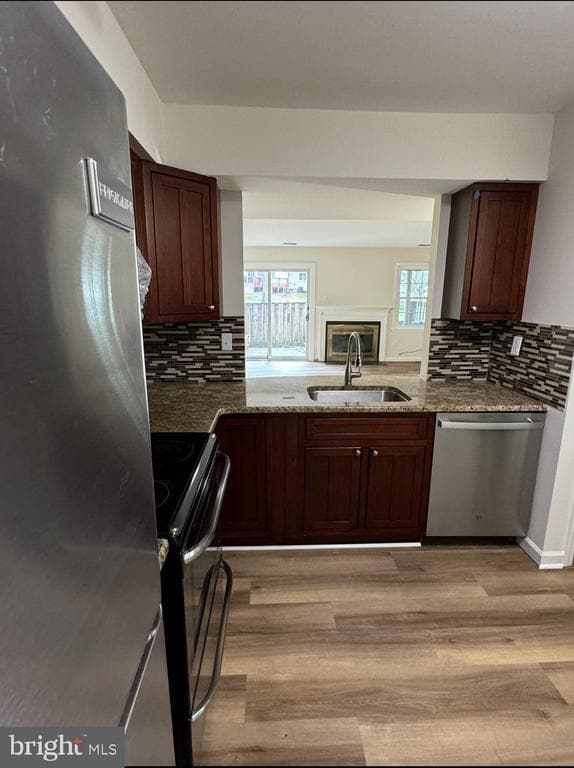 Building Photo - 5871 Rowanberry Dr