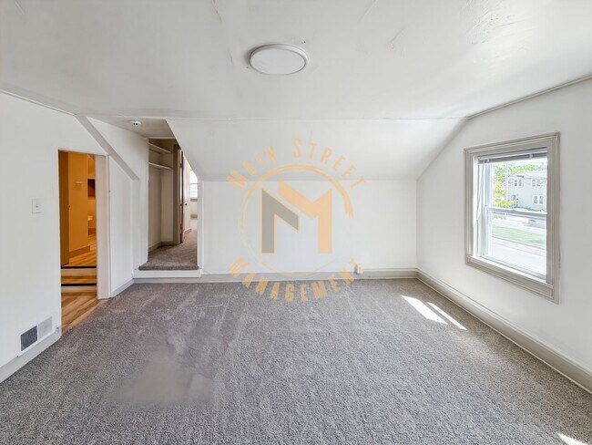 Foto del edificio - 354 Nicolet Blvd