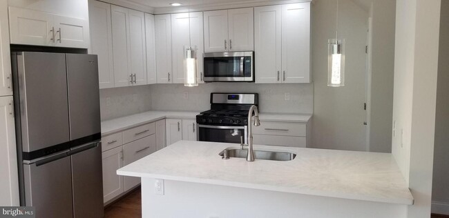 Building Photo - 4119 Gault Plz NE