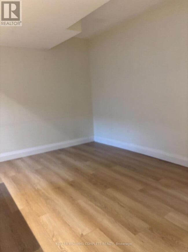 Building Photo - 4 Bankfield Cres