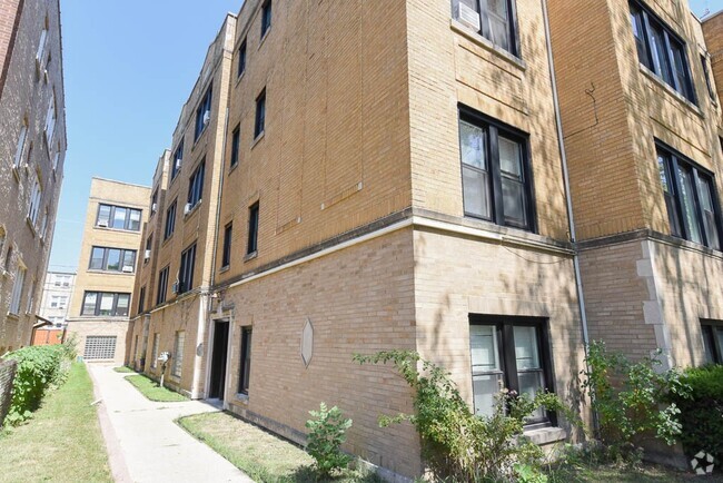 Building Photo - 3906 W Argyle St